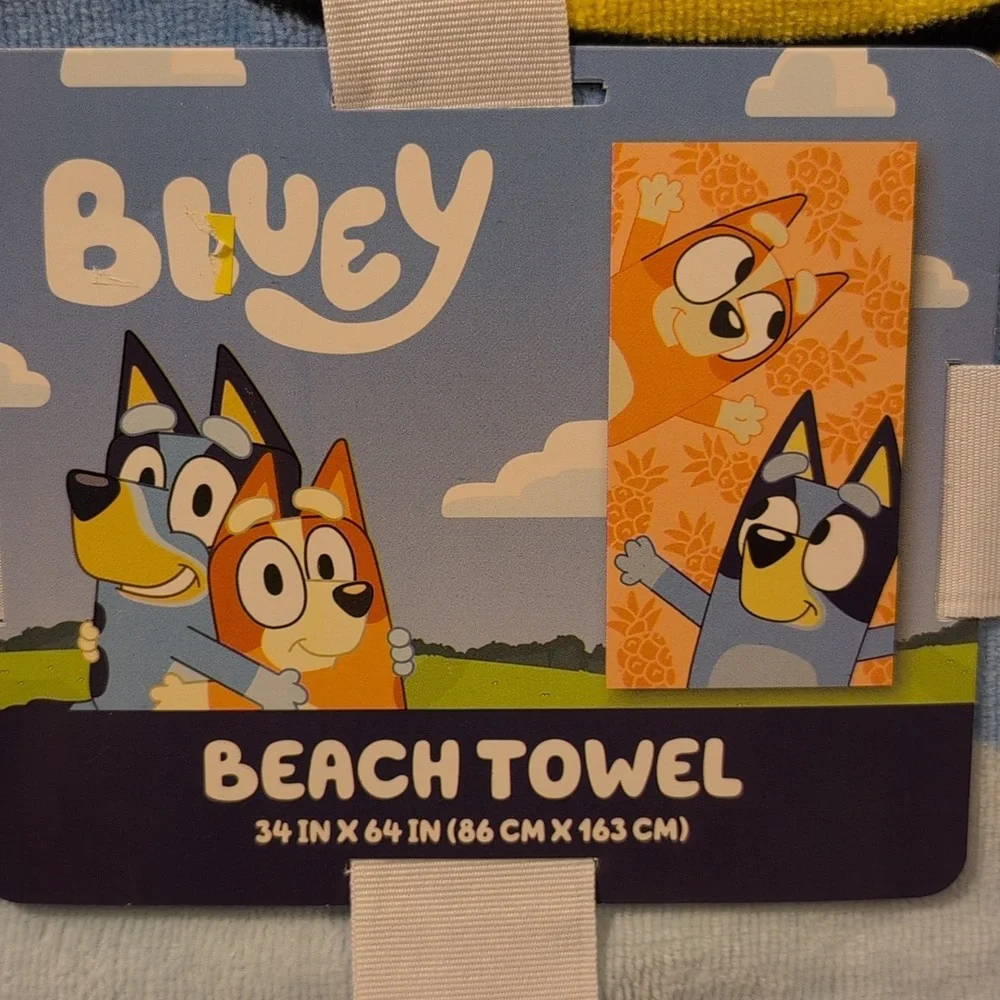 Bluey And Bingo Pineapple Large Beach Towel  NWT